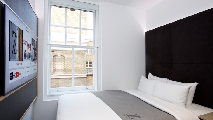 z-hotels-london-holborn-affordable-queen-room-1.jpg